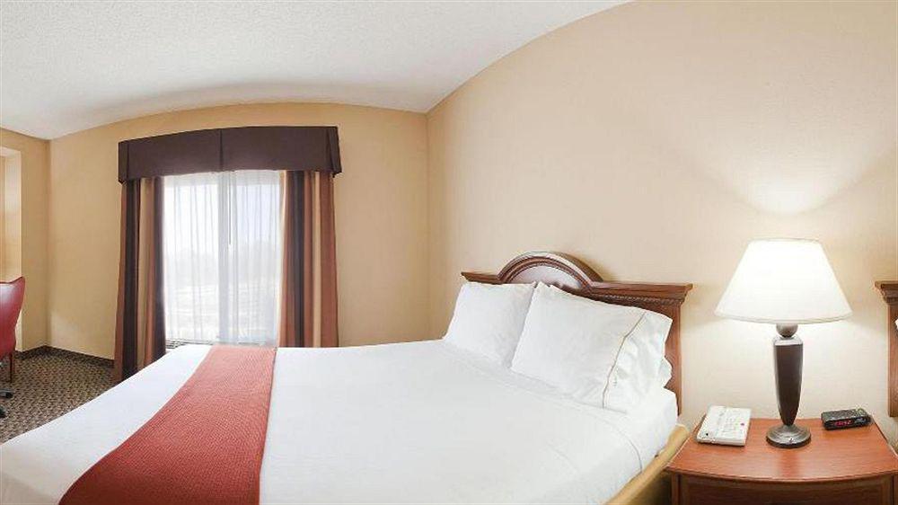 Holiday Inn Express Hotel & Suites Columbia-I-20 At Clemson Road By Ihg Esterno foto