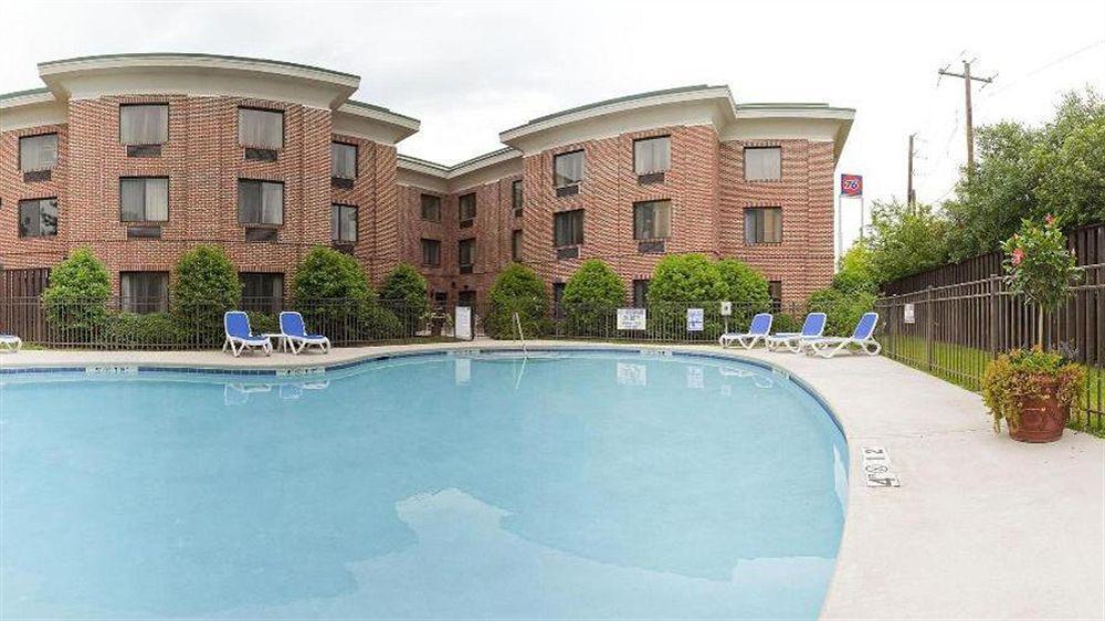 Holiday Inn Express Hotel & Suites Columbia-I-20 At Clemson Road By Ihg Esterno foto