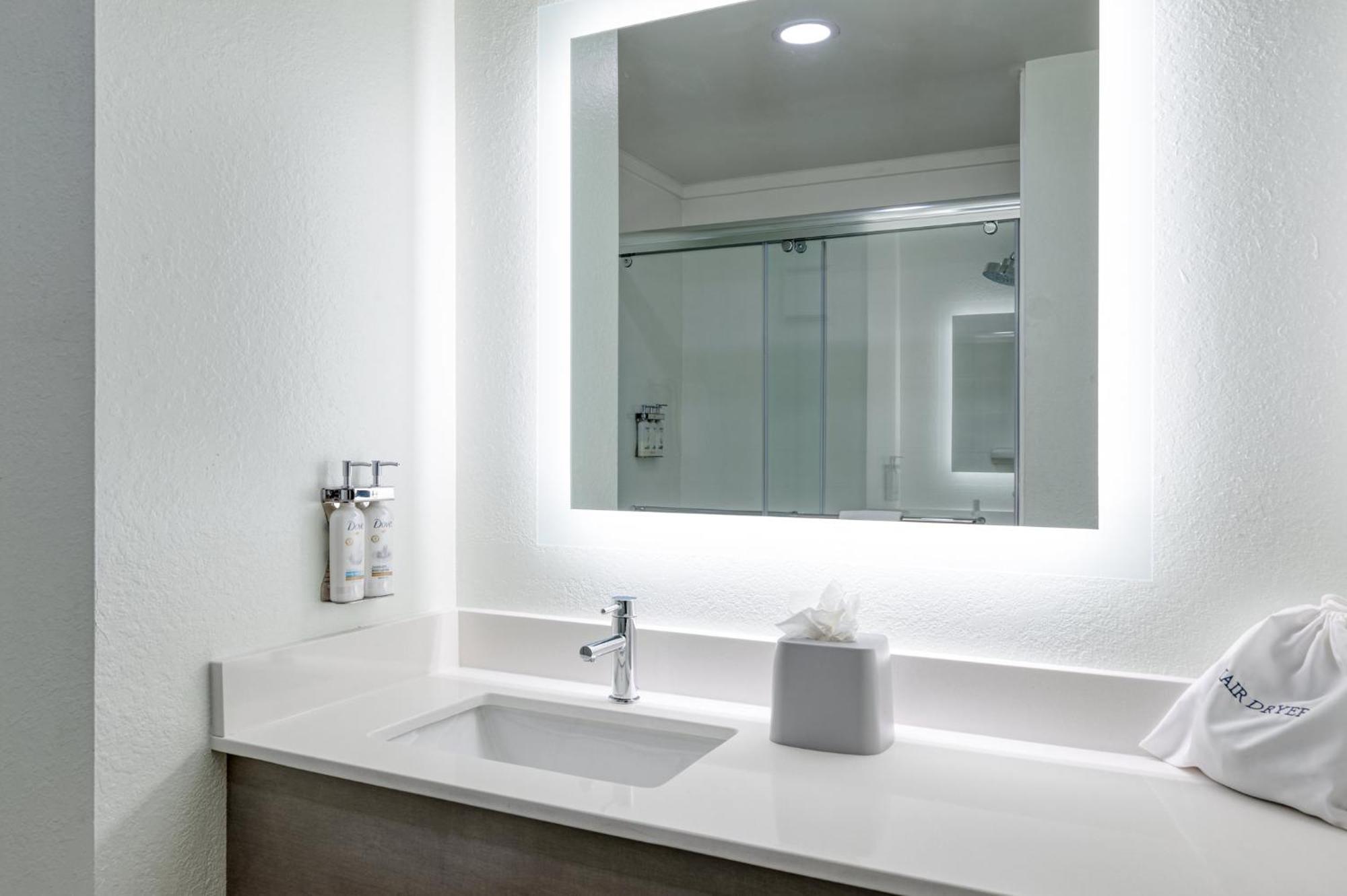 Holiday Inn Express Hotel & Suites Columbia-I-20 At Clemson Road By Ihg Esterno foto