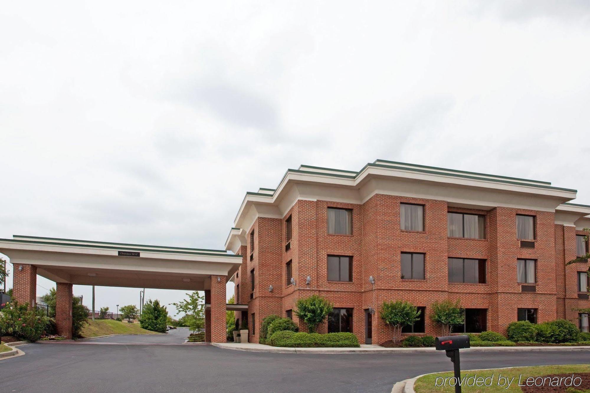 Holiday Inn Express Hotel & Suites Columbia-I-20 At Clemson Road By Ihg Esterno foto